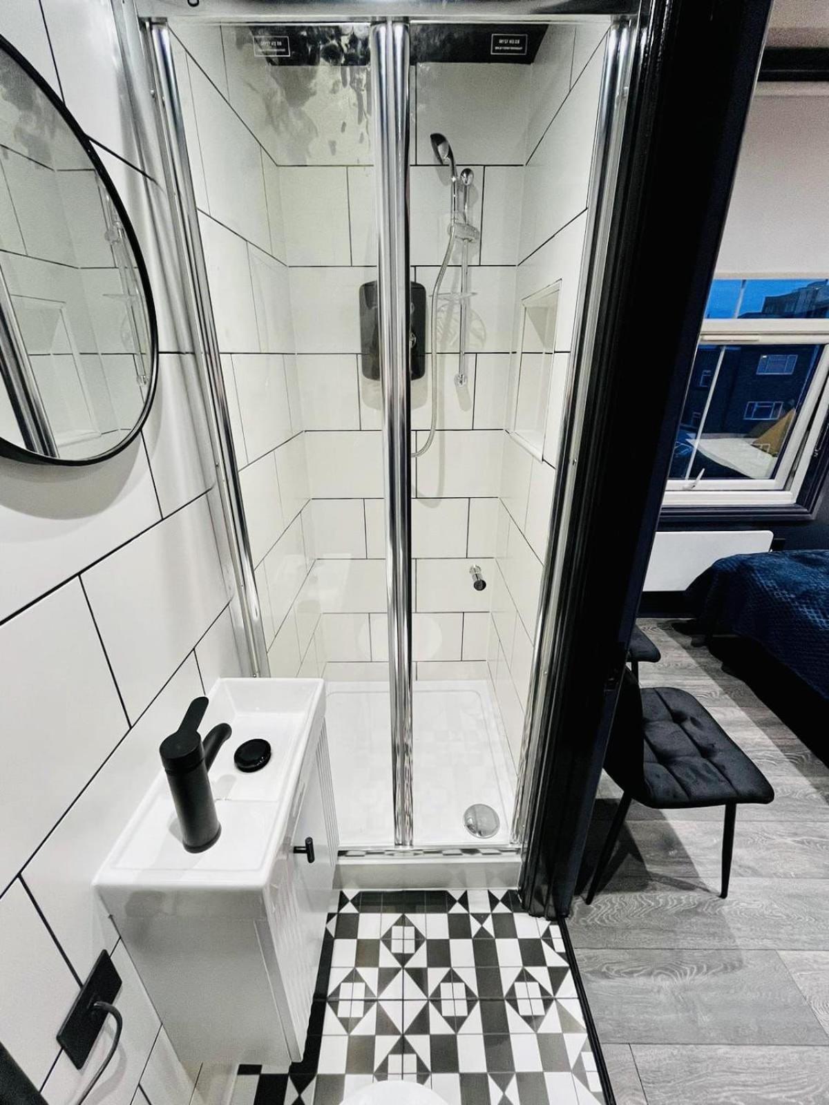 London 39 Blue House Luxury Ensuite Ideal For Tourists Eksteriør bilde